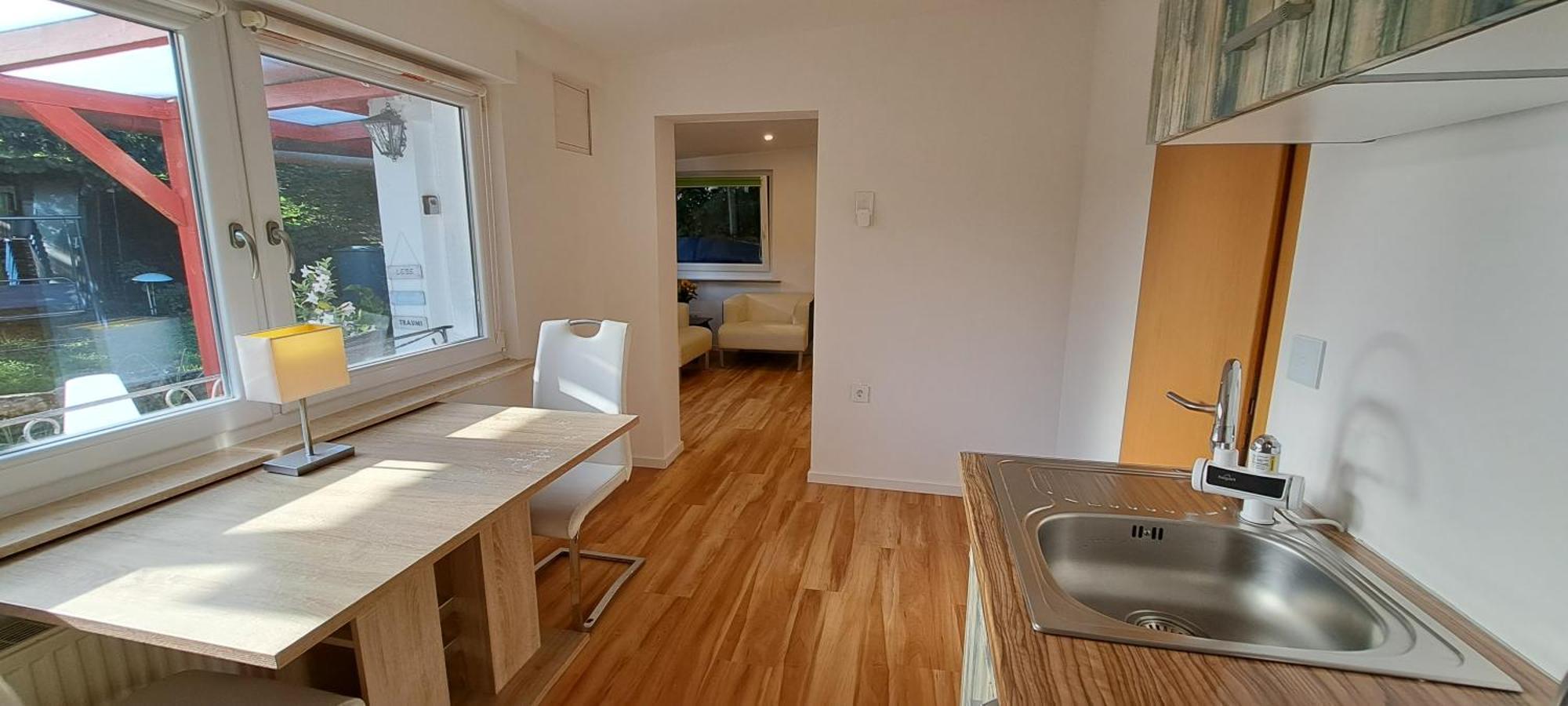 Bungalow An Der Tanne Mit Ueberdachter Terrasse Dusseldorf Luaran gambar